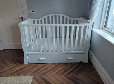 Oslo Sleigh Bed (Baby - 5yo)