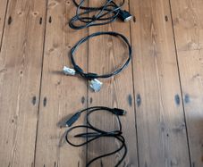 Screen cables
