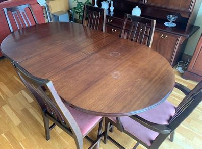 Dining table & chairs