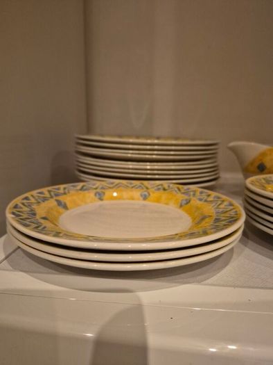 Vintage Churchill Ports of Call Plates