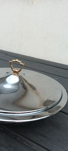 Serving dish