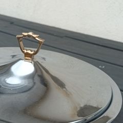 Serving dish