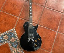 Electric guitar