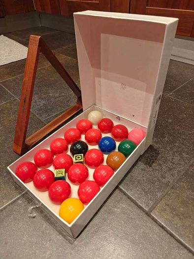 Snooker Balls and Triangle