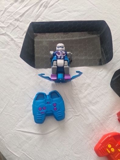 Tomy soccerborg