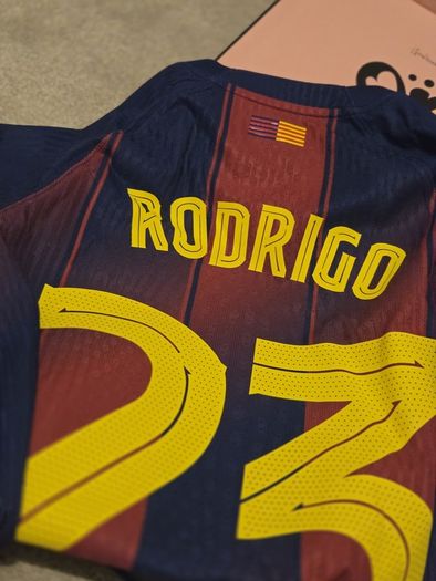 Olivia Rodrigo x FC Barcelona Limited Edition Jersey Size M Female Players Edition | 1495/1899