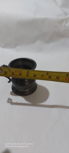 Gill pewter measure ,used condition,,see pictures for condition,,hard to come by ,,buyer collects or pays postage thank you,,take as is ,