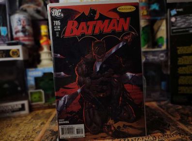 Batman ! Issue #705 ! by DC Comics ! 2011 !