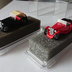 2 MG Midget TC model cars
