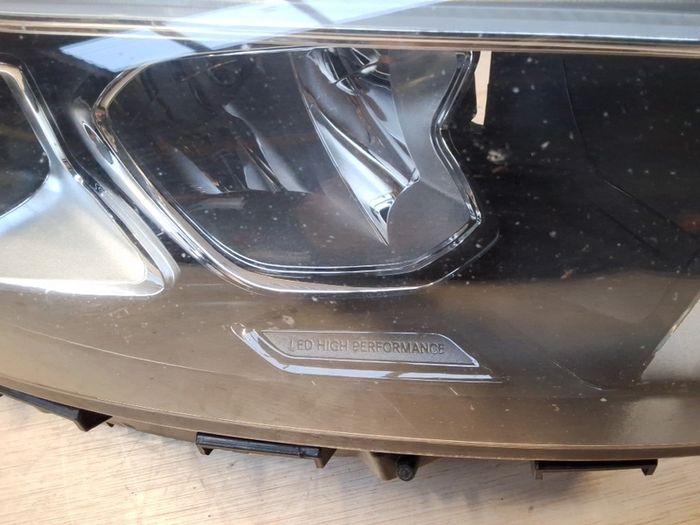 Mercedes-benz a class a177 headlight