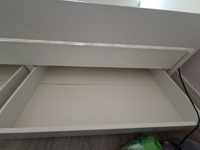 Single slakt Bed with underbed and storage