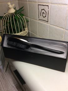 Clothes brush