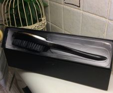 Clothes brush