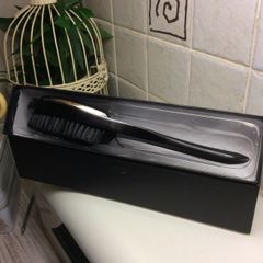 Clothes brush
