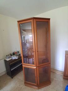 Shelving display unit