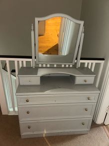 Dressing table