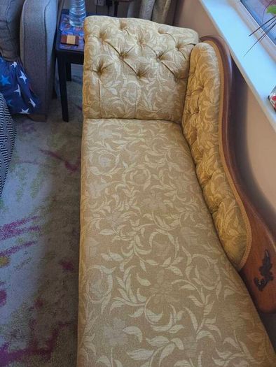 Chaise antique