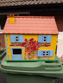 Forever Friends Vintage Doll House