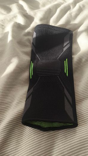 Sports Compression Elbow Sleeve / Support Brace