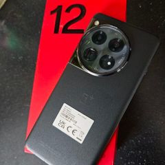 One Plus 12 - 512gb, Ram - 16gb, Dual Sim!