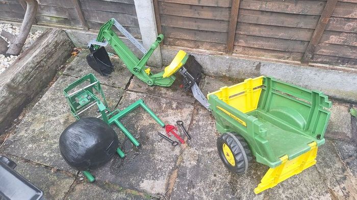 kids ride on tractor