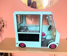 ice cream van