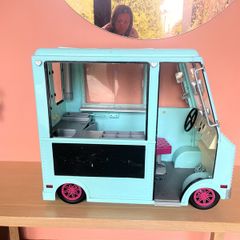 ice cream van