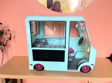 ice cream van