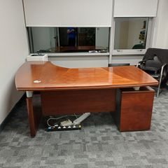 Magnificent Solid Oak Desk