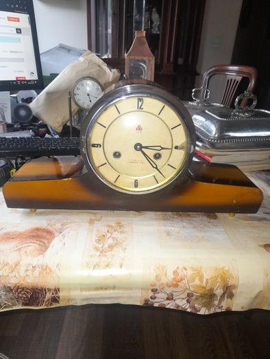 Old Spring 2 Driven Mechanical Clocks for sale, springs are good, Price is for 1 only