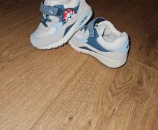 kids shoes size EU21