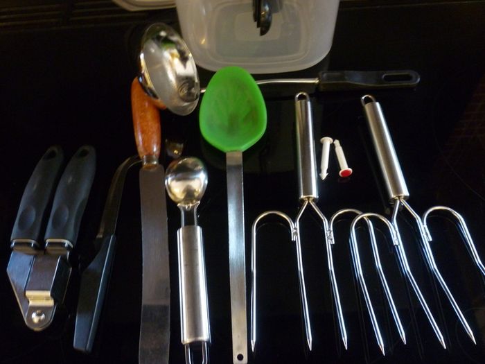 Turkey Fork Lift Prongs, Newbridge Vintage Knife, Spoons, garlic Press 10 Items