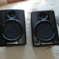 M-Audio Studiophile AV-40 Speakers.
