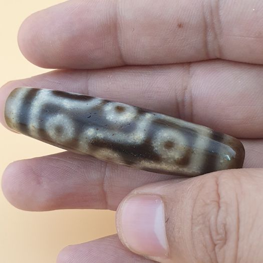 Vintage 9 Eyes Himalayan Tibetan Agate Dzi Bead Amulet
