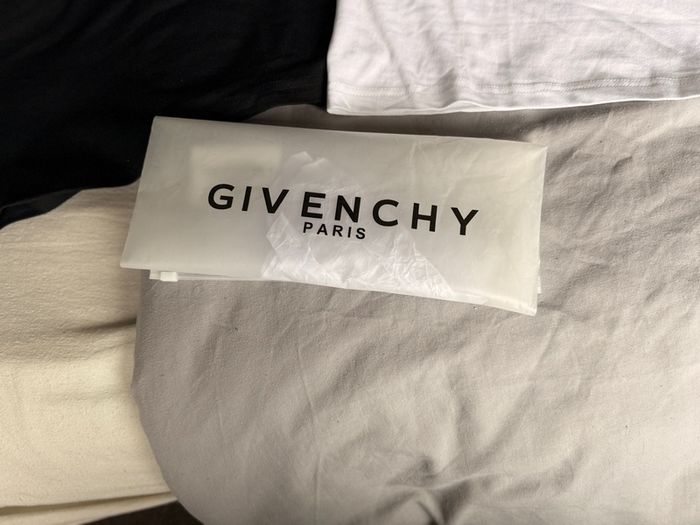 Givenchy Tshirt