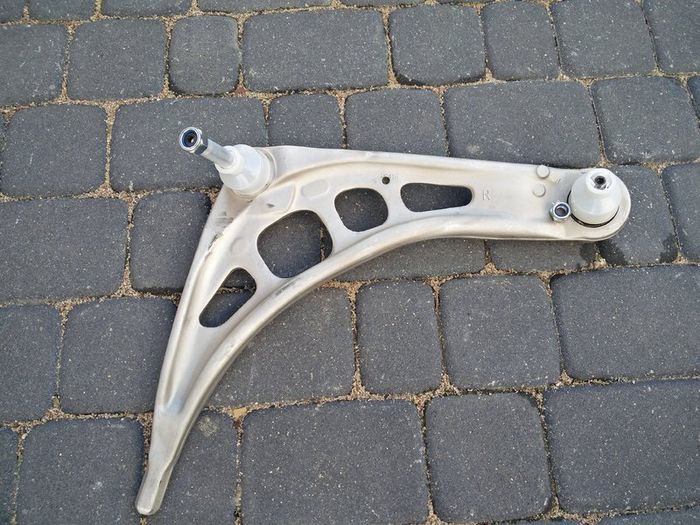 BMW E46 (1998 - 2005) Z4 E85 (2003 - 2007) STRENGTHENED Front Right Wishbone, Made in Germany
