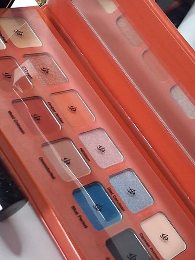Illamasqua - Makeup Bundle - Brand New