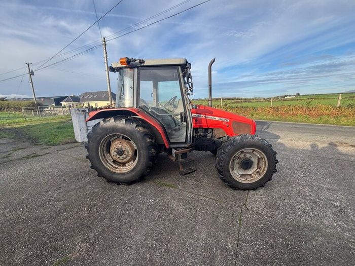 1999 Massey Ferguson  4225
