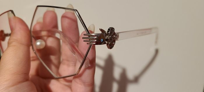 Funky Shaped Frame Glasses
