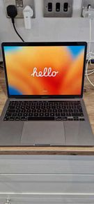 Apple MacBook Pro 13" M2