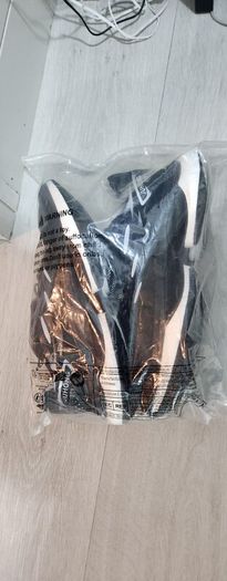 Shock Absorbent Lace Up Sneakers