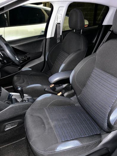 2014 Peugeot 208