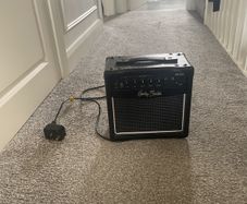 Harley benton 10w amp