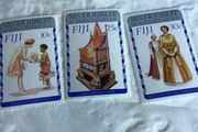 Set of 3 stamps - Queen Elizabeth II Silver Jubilee
