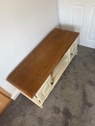 Cream & Oak TV Unit / Entertainment Cabinet