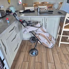 Beginner Golf Set & Trolley