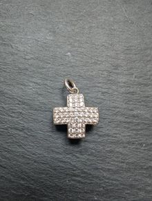 Solid silver cross pendant