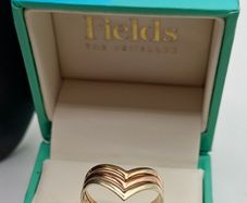 Vintage 9ct tricolour ring