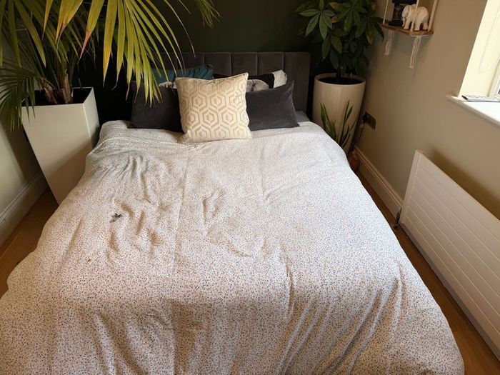 double bed and matress
