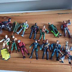Action figures set